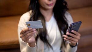 Veja como se preparar para comprar na Black Friday e aproveitar as ofertas com mais tranquilidade