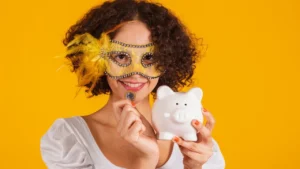 Descubra como economizar no Carnaval
