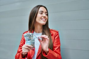 É possível ter organização financeira sem abrir mão do que te faz feliz?